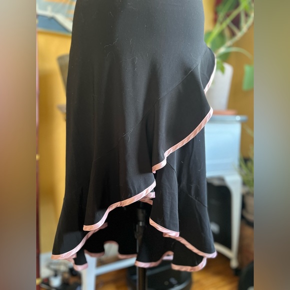 Sultry Salsa style little Black dress - Picture 3 of 7